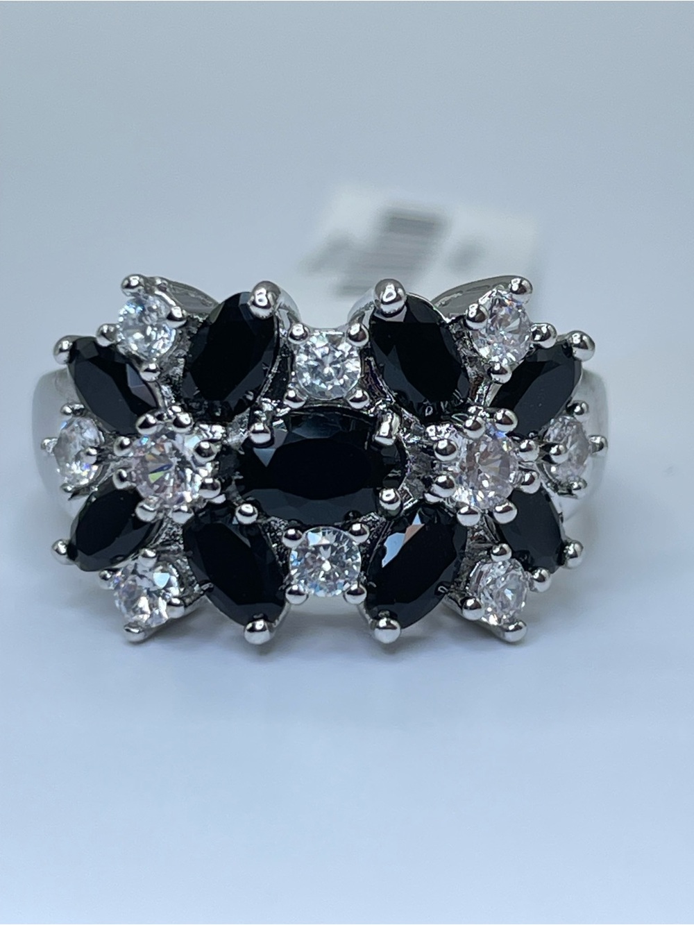 Swarovski Crystal Elements Black White Crystal Floral Cluster Ring Sz 9